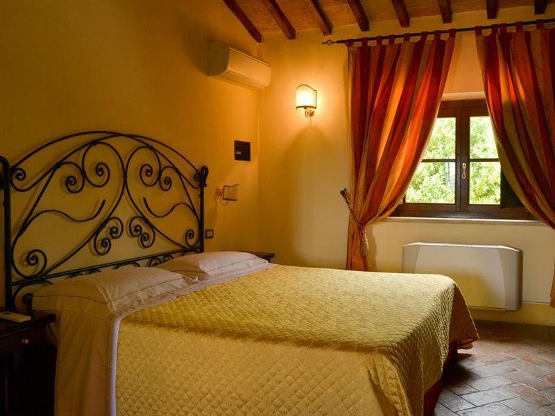 Hotel Saturno Fontepura 3*